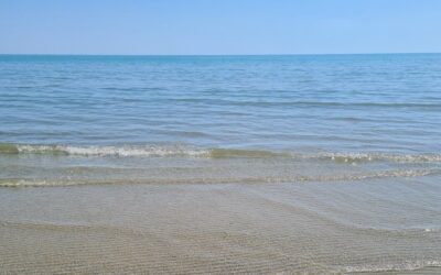 Cosa fare in 1 giorno partendo da Giulianova: 8 itinerari tra mare, borghi, abbazie e Gran Sasso